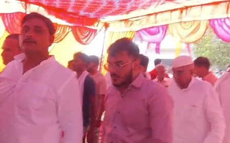 मैनपुरी: शिवपाल यादव के कार्यक्रम में कार्यकर्ता ने उठाई 'गद्दार नेताओं' पर कार्रवाई की मांग