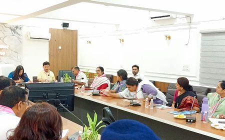 जिलाधिकारी की अध्यक्षता में भारत स्काउट एवं गाइड जनपद गौतम बुद्ध नगर की जिला परिषद की बैठक सम्पन्न