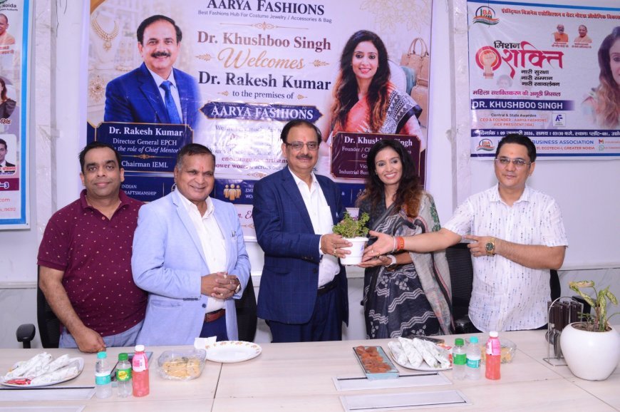 ग्रेटर नोएडा स्थित आर्या फैशन्स की निर्यात इकाई का डॉ राकेश कुमार ने किया दौरा महिला सशक्तिकरण और हस्तशिल्प कारीगरों के हुनर की सराहना