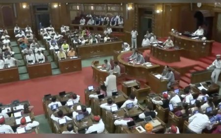 यूपी विधानसभा में ₹59,019 करोड़ का अनुपूरक बजट पेश, एक्सप्रेसवे और धार्मिक पर्यटन पर बड़ा फोकस