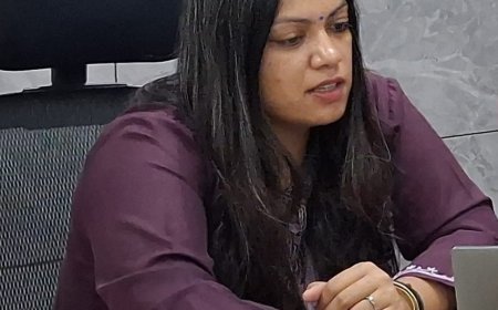 जिलाधिकारी की अध्यक्षता में 'हर घर तिरंगा अभियान-2026' की तैयारियों को लेकर वर्चुअल समीक्षा बैठक सम्पन्न