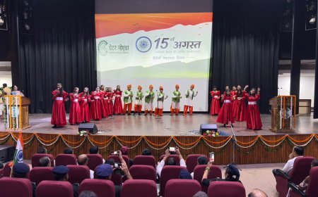 ग्रेनो प्राधिकरण में आयोजित ध्वजारोहण समारोह में एसीईओ सौम्य श्रीवास्तव ने किया आह्वान