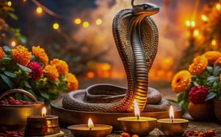 नागपंचमी पर धर्मनगरी काशी में सनातनी घरों में पूजे गए नाग देवता, शिव मंदिरों में उमड़ी भीड़