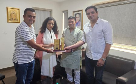 नोवरा ने वरिष्ठ समाजसेवी एवं प्रख्यात नेत्र चिकित्सक डॉ. मोहिता शर्मा को किया सम्मानित