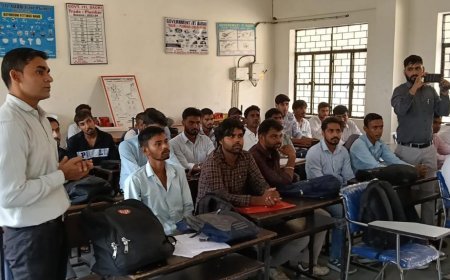राजकीय औद्योगिक प्रशिक्षण संस्थान दादरी में रोजगार मेले का हुआ आयोजन