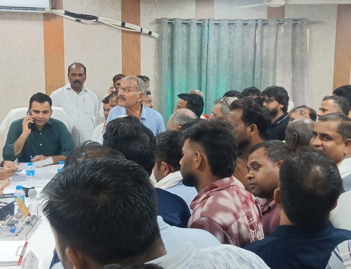 जनपद की तीनों तहसीलों में संपूर्ण समाधान दिवस आयोजित