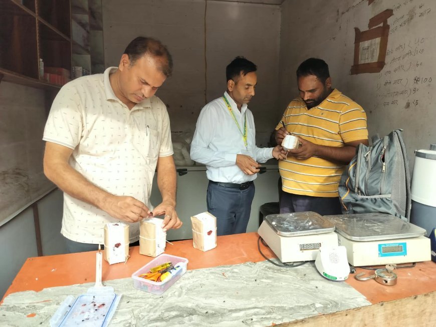 गौतमबुद्ध नगर में खाद्य विभाग का बड़ा एक्शन, रक्षाबंधन से पहले 40 सैंपल लैब भेजे, 910 किलो मिलावटी पनीर और मिठाइयां नष्ट