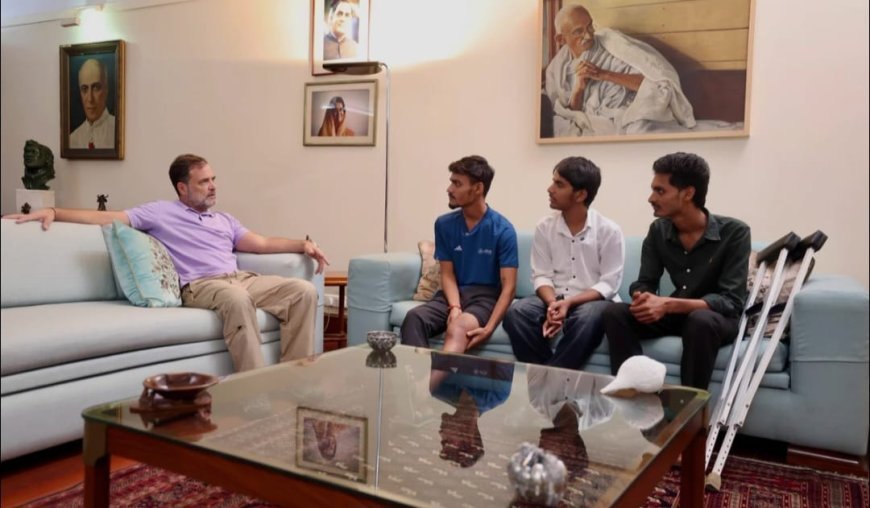 ‘मैं इन युवाओं के साथ खड़ा हूं’, बिहार छात्र आंदोलन के घायलों से मिले राहुल गांधी