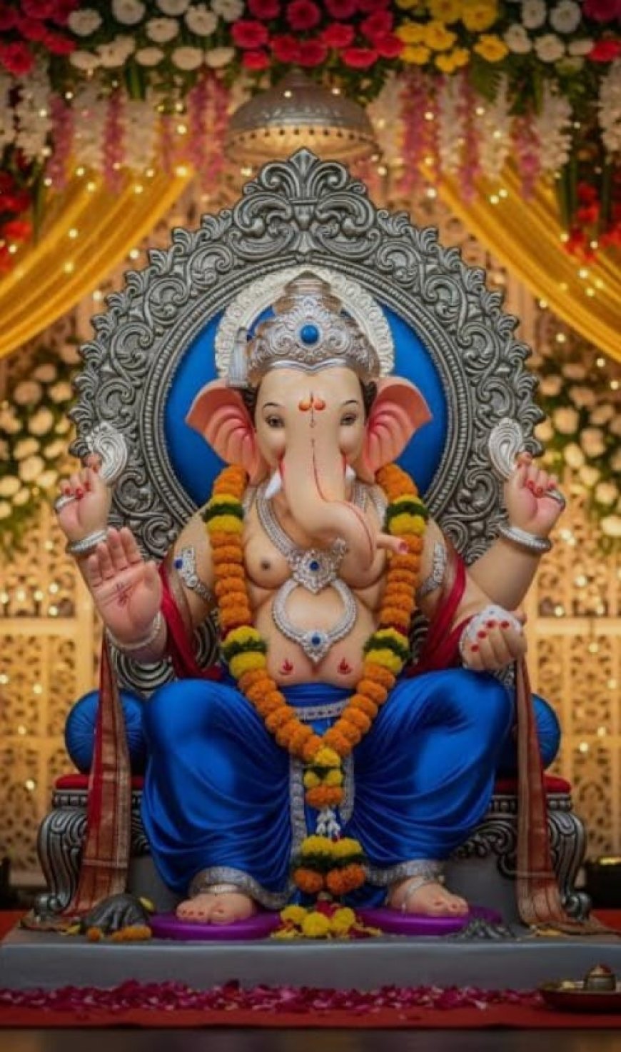 गणेश उत्सव पर सेलेब्स के घर गूंजा ‘गणपति बप्पा मोरया’, दिव्या दत्ता ने बनाया हलवे का भोग