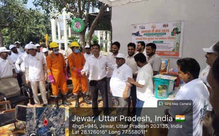 गांधी जयंती पर सफाई मित्रों का सम्मान, स्वच्छता के प्रति नागरिकों को किया जागरूक