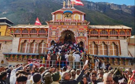 पितृ पक्ष में बदरीनाथ धाम में उमड़ा आस्था का सैलाब